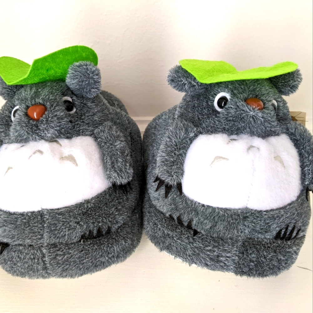 Totoro house slippers